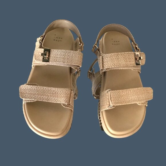 A New Day Womens Textured Beige Sandals Size 9.5 Adjustable Straps Comfortable F - Picture 2 of 7